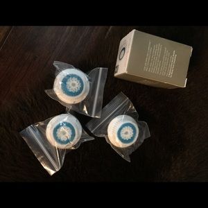 Clarisonic head cleanser brush